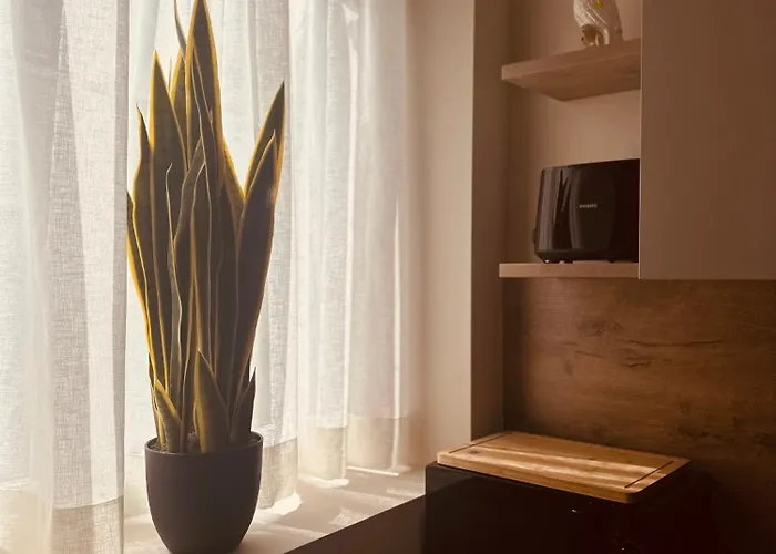 Christina's 1 Bed-first Floor 4 Min From * Ostende